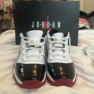 Air Jordan 11 retro lows